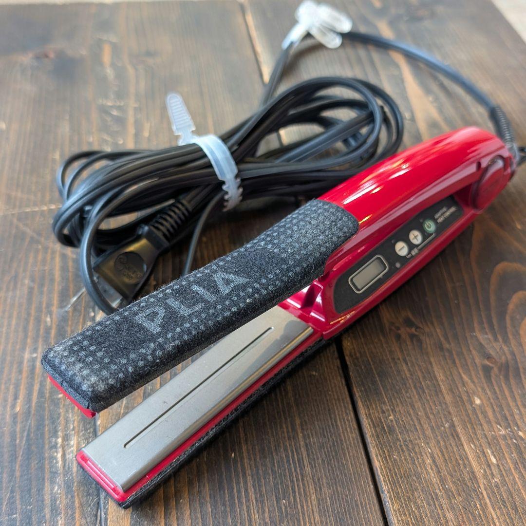 PLIA 赤 ストレートヘアアイロン 最終在庫処分価格 最安値挑戦】【3か月交換保証】ラディアント