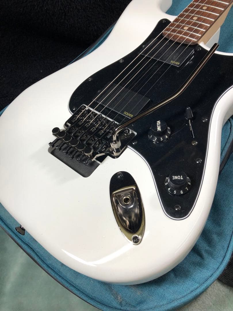 Squier スクワイヤー　アクティブ2ハム　フロイドローズ　リバースヘッド