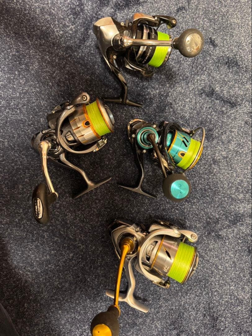 スピニングリール 4個セット b21417.jpg