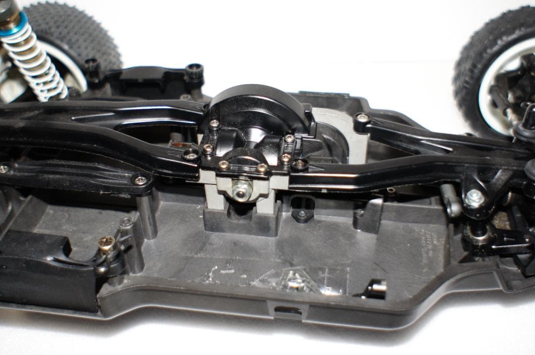 タミヤ　DB02レオニス　OP多数・スペアパーツ付き