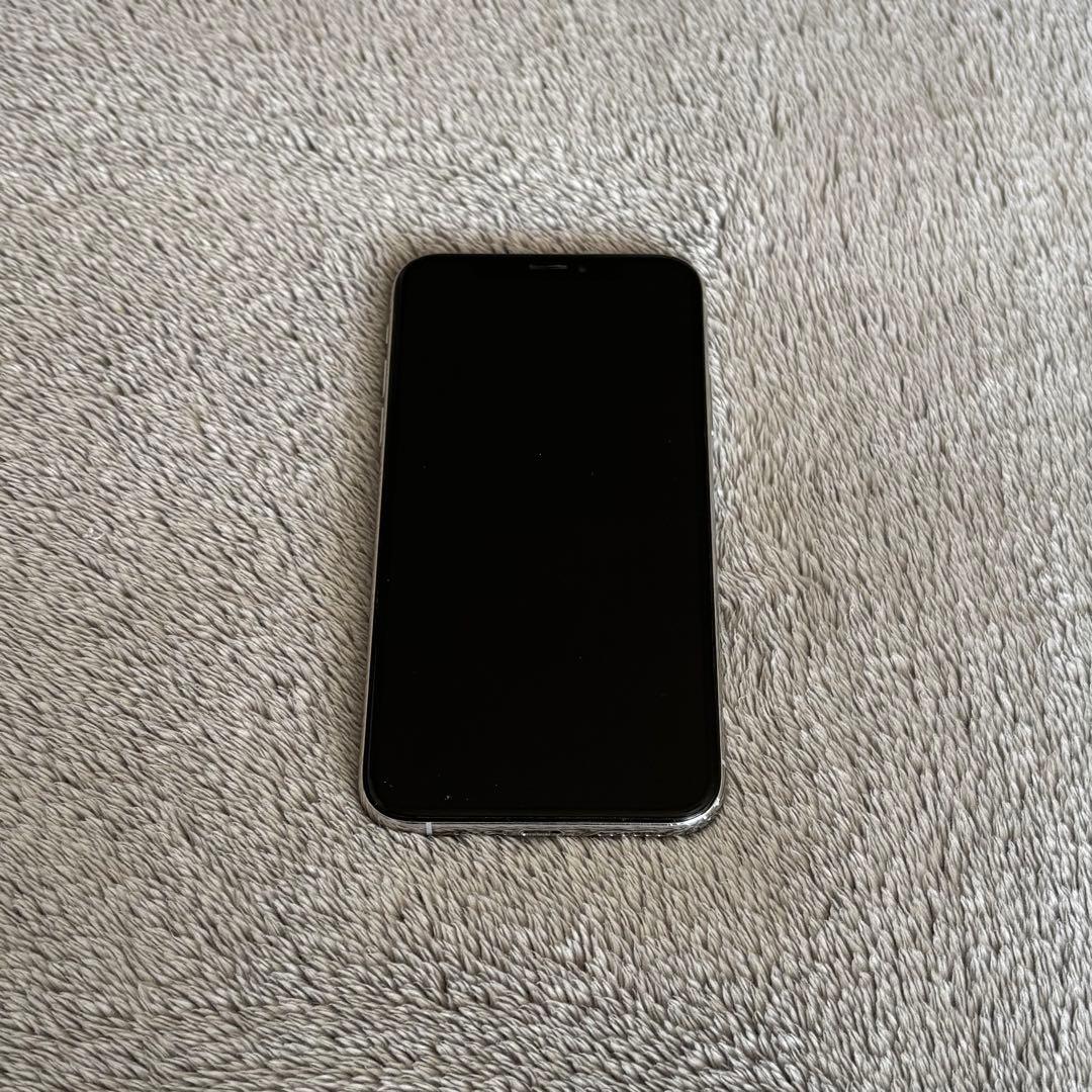 iPhone X【256GB】シルバー※背面ひび割れあり - メルカリ