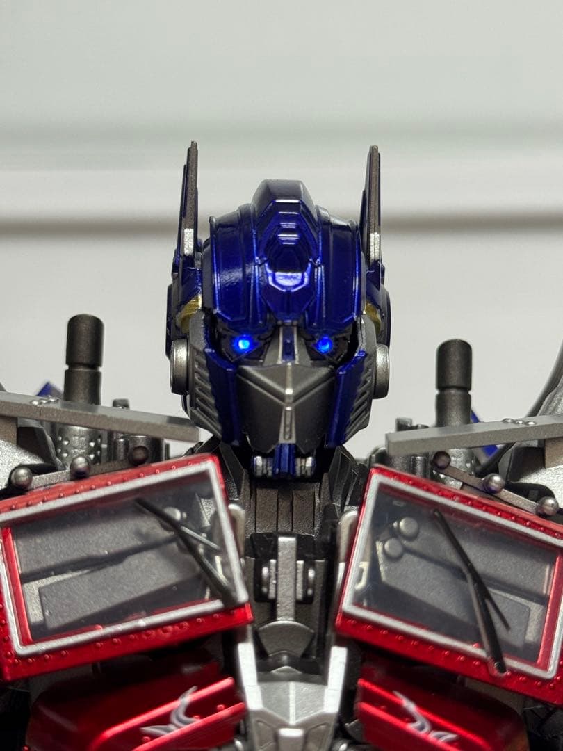 トランスフォーマー　ダークサイドムーン　オプティマス センチネル