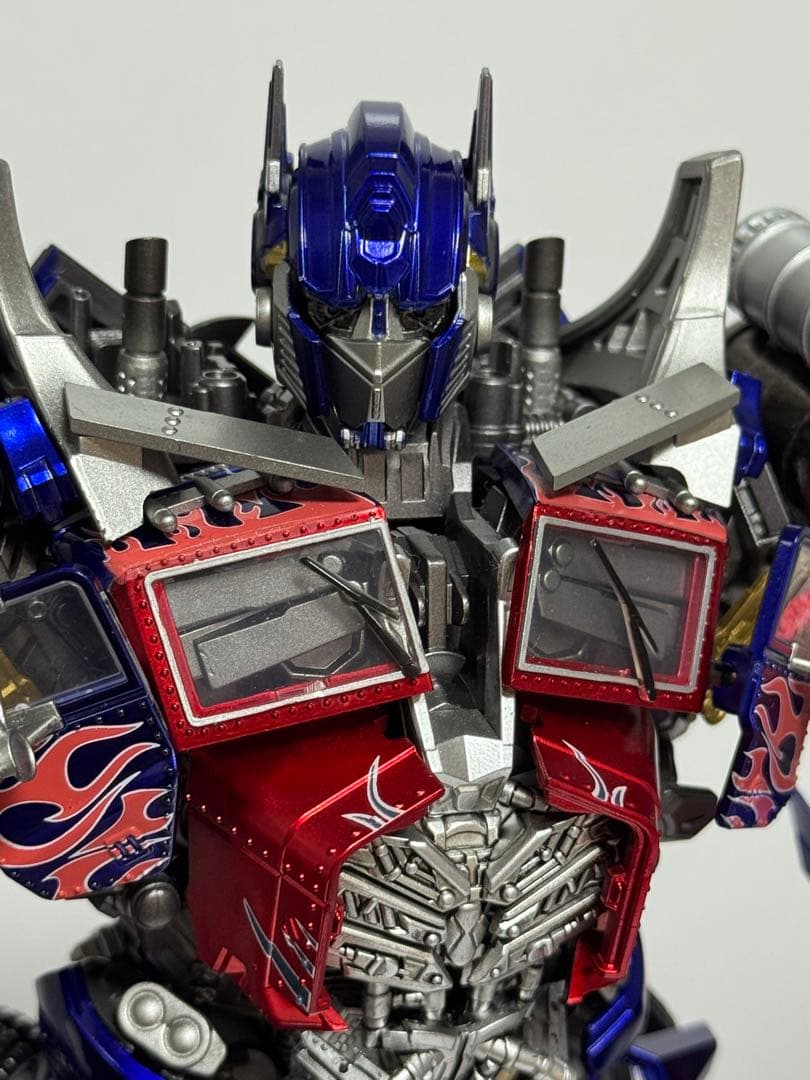 トランスフォーマー　ダークサイドムーン　オプティマス センチネル