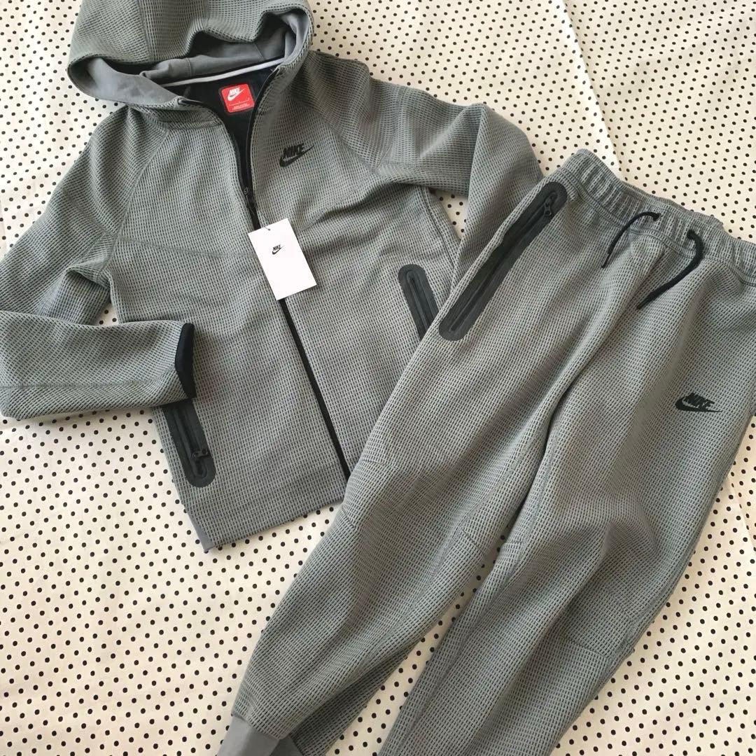 ナイキ NIKE テックフリース グレー 160cm セットアップ 新品 - メルカリ