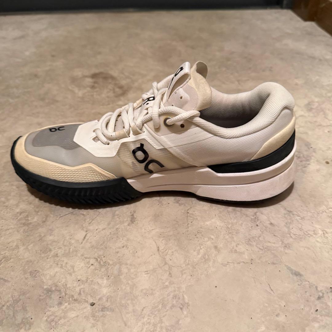 シューズ(男性用) On the ROGER PRO 2Clay 25.5cm