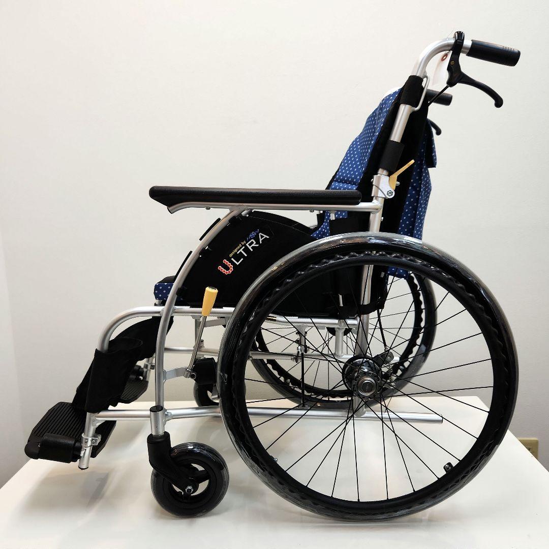 日進医療器自走用超軽量ULTRAノーパンクタイヤ車椅子NA-U1