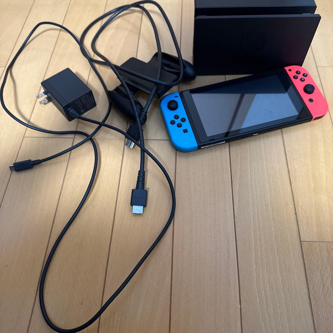 F*n様 Nintendo Switch 本体 青/赤 Joy-Con Free Shipping! Nintendo Switch, w Neon Blue and Neon Red Joy-Con