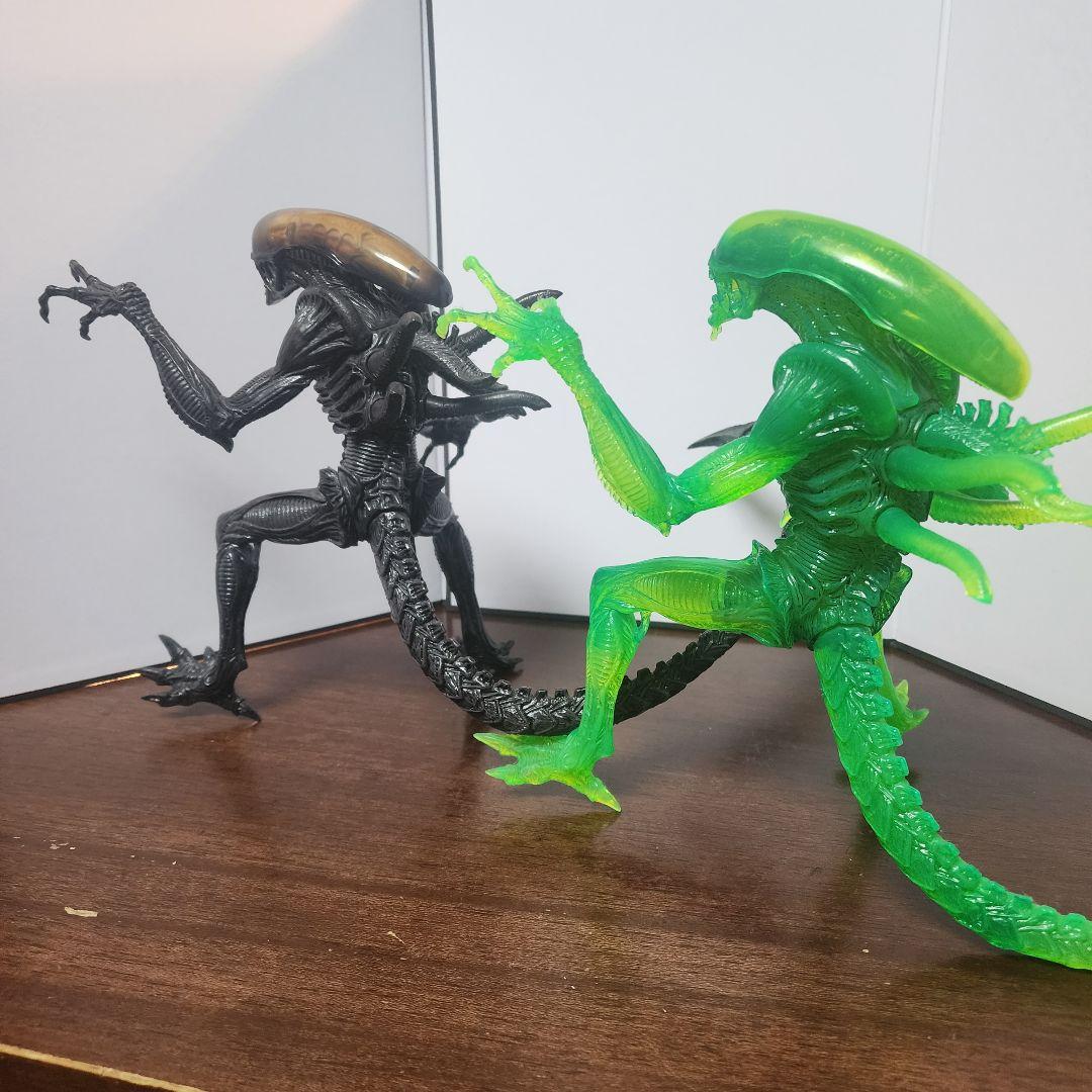 【BIG！】エイリアン フィギュアセット 緑と黒