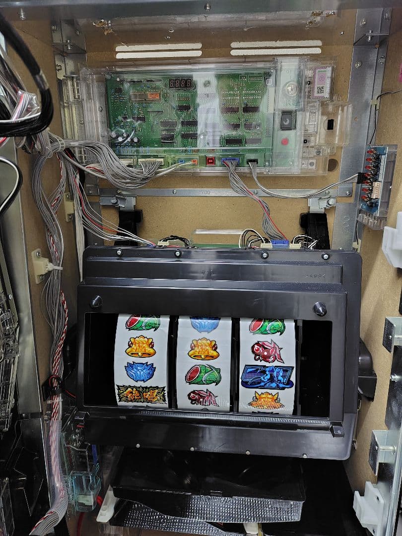 パチスロ実機戦姫絶唱シンフォギア勇気の歌⚠️配送も条件が合えば可能