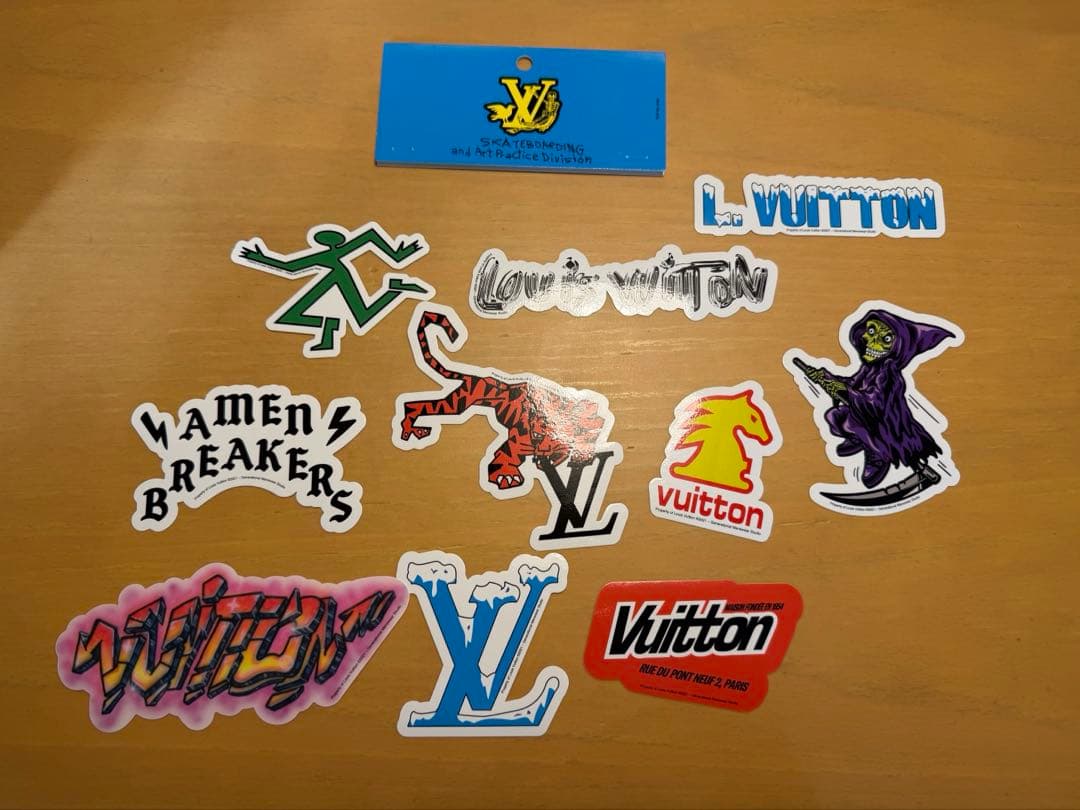 非売品 Louis Vuitton Virgil Abloh ステッカー 新品未使用 Louis Vuittonステッカー ルイヴィトン シール 非売品 正規