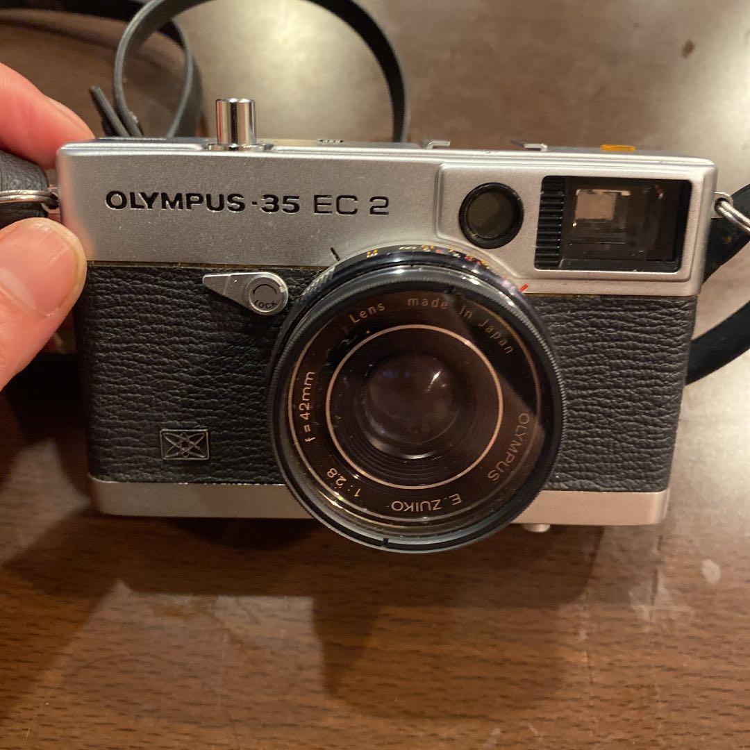 フィルムカメラ OLYMPUS .35 EC2 Olympus 35 EC and EC2 Review - By Michael Sherman - 35mmc
