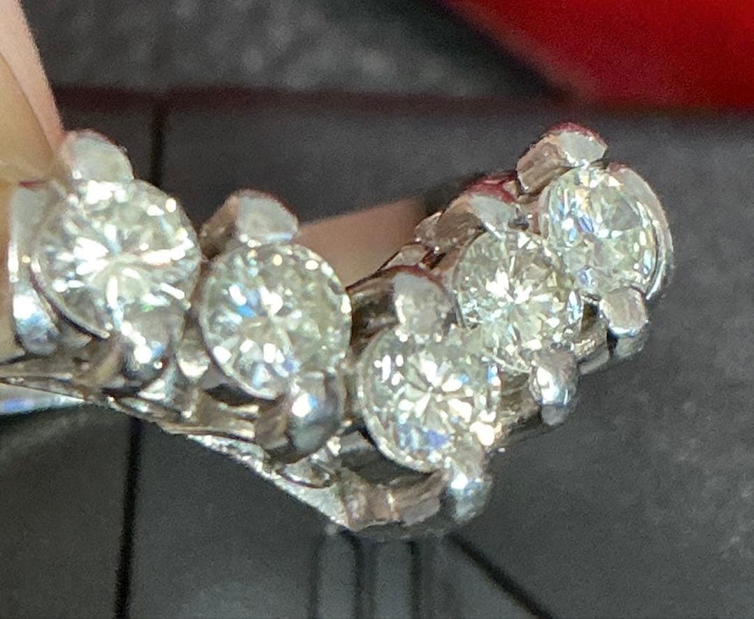 w*d様 刻印有り！本物保証！PT900ダイヤ58ct Vリング！になり