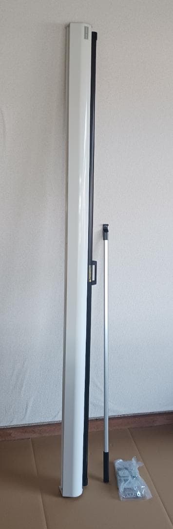 IZUMI 80インチ スプリングロールスクリーン IS-S80W 開封品