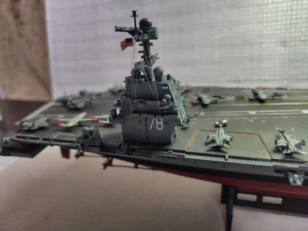 1/700 航空母艦 CVN-78 ジェラルド・R・フォード