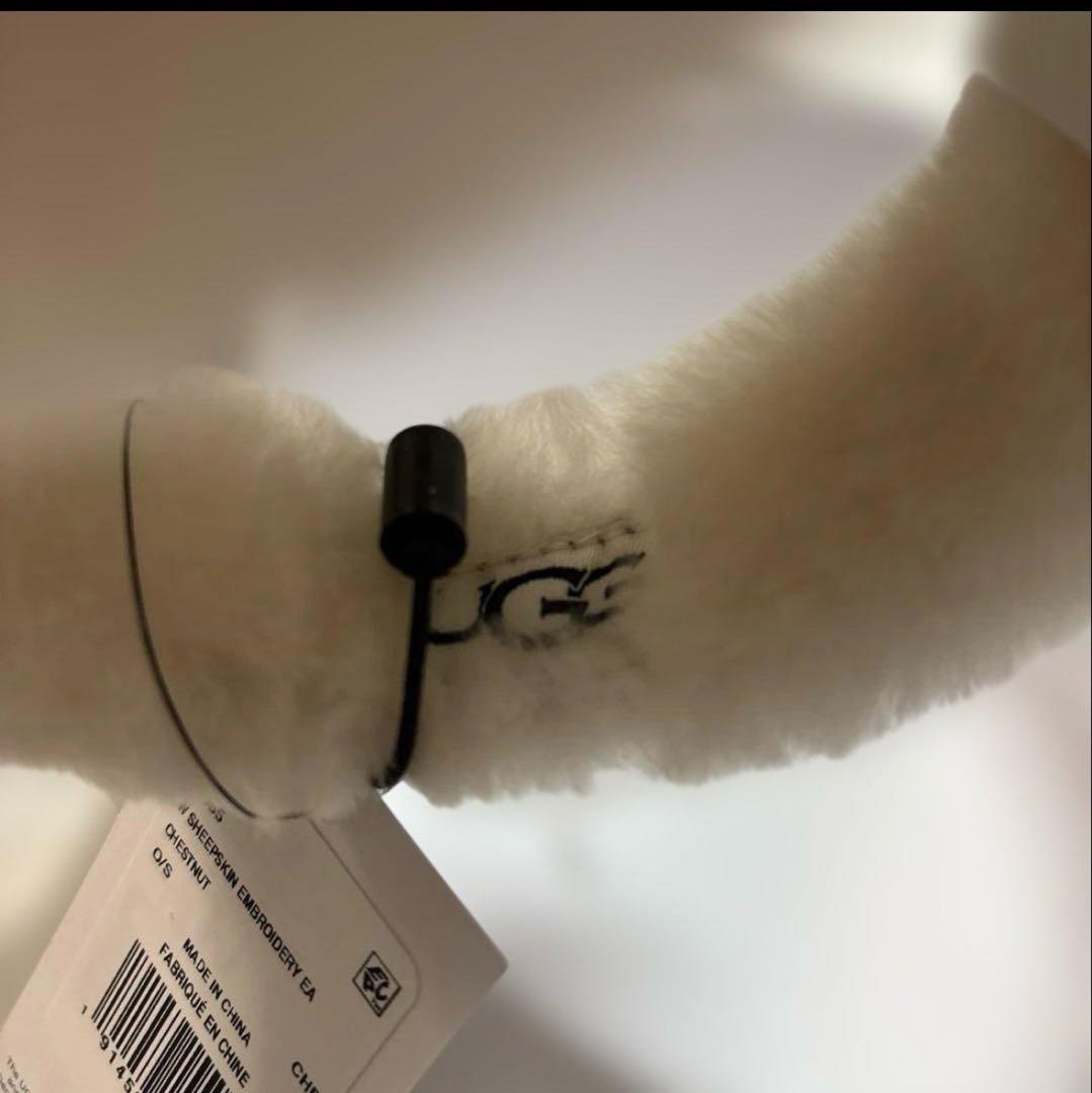 タグ箱付新品」完売品！UGG アグー シープスキン イヤーマフ チェス