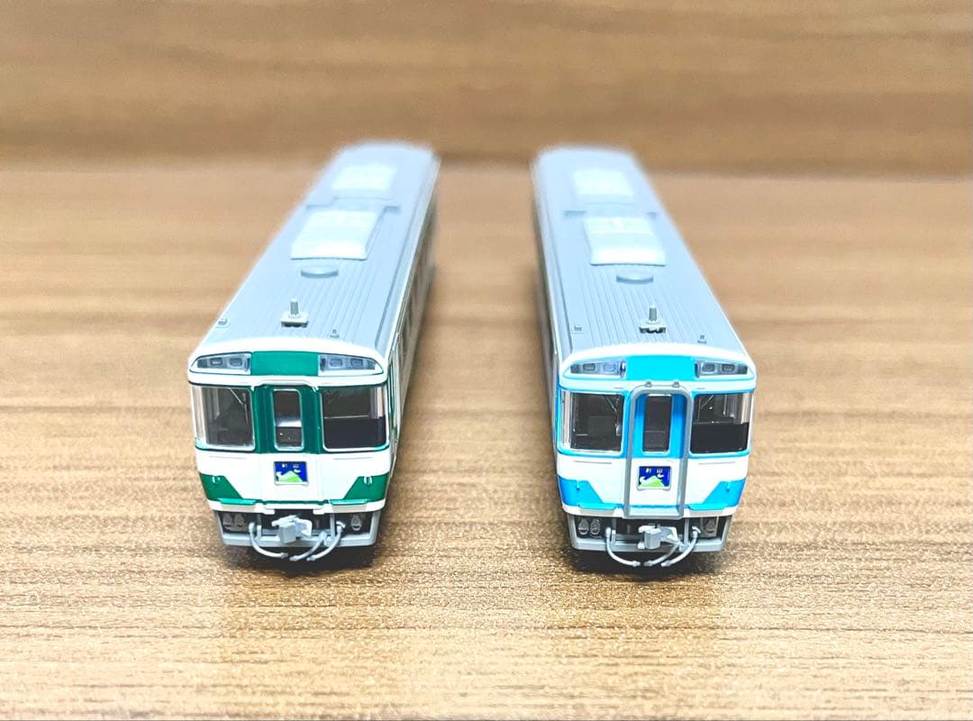 【TOMIX】キハ185 四国色 復活国鉄色 予備台車付き