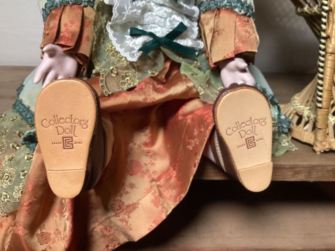 コレクターズドール ビスクドール CD−162 椅子付き 西洋人形 - メルカリ