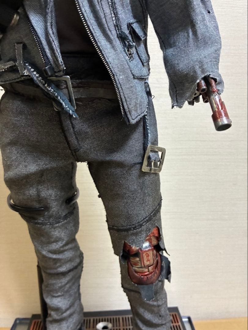 エンターベイ ターミネーター フィギュア 1/4 バトルダメージ版 t800