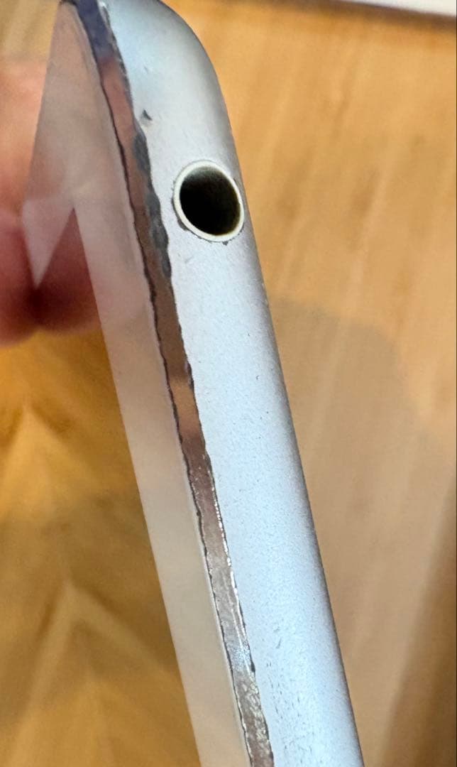 チ*コ様 Apple iPad Air 第一世代 128GB シルバー 動作確認 - メルカリ