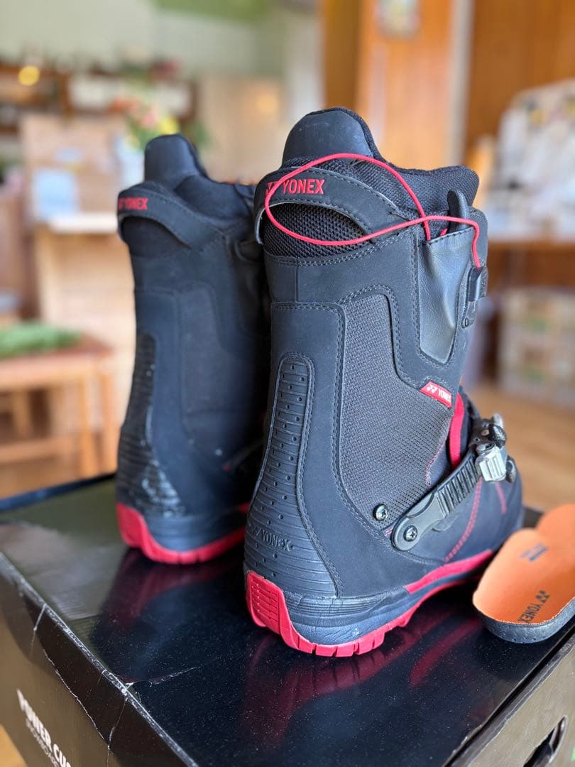 美品　YONEX AERO AB スノーボードブーツ 25.5cm 中古