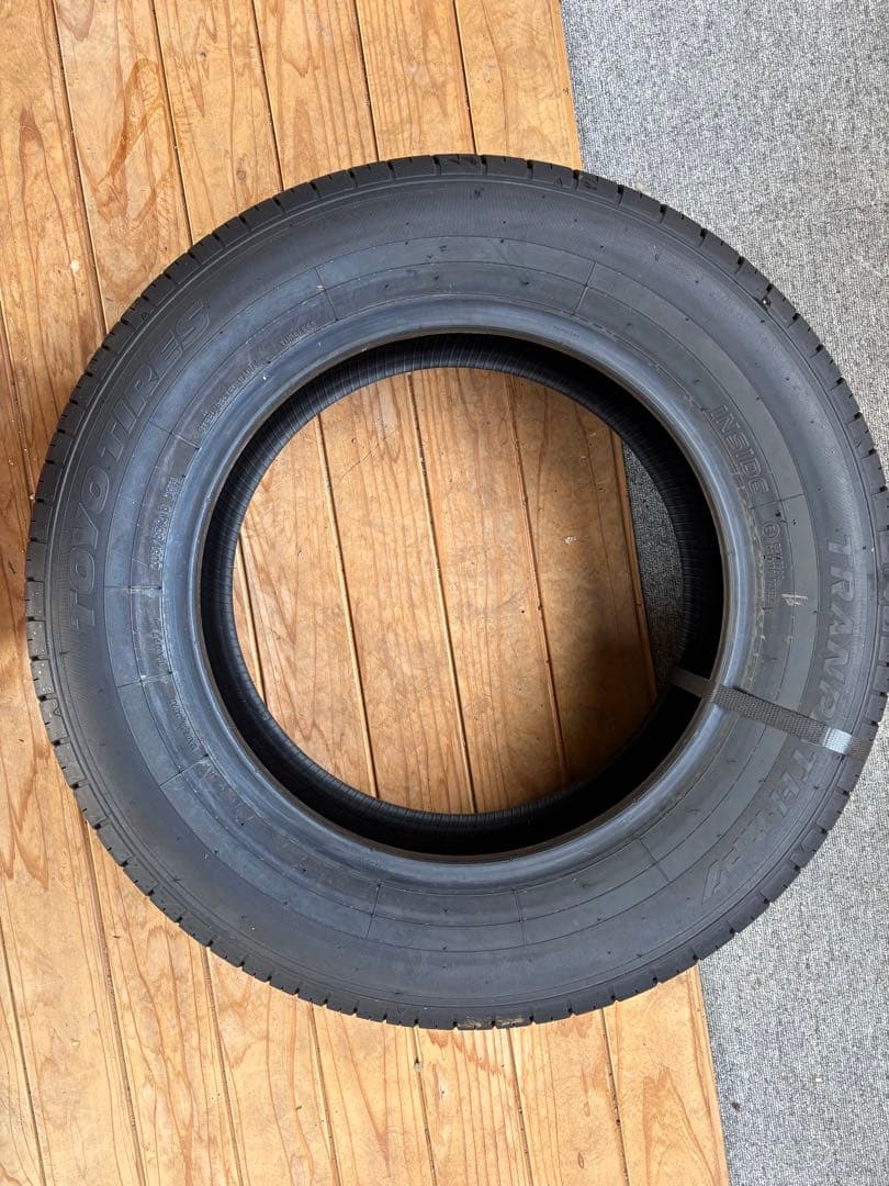 トーヨー　夏用タイヤ　205/65/R16