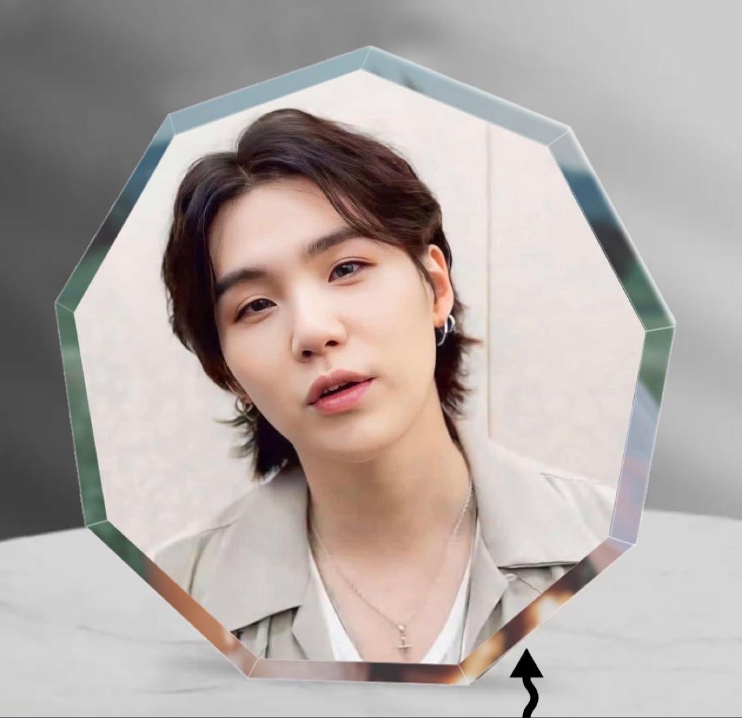 SUGA ユンギ　センイルグッズ アクリルブロックスタンド付き