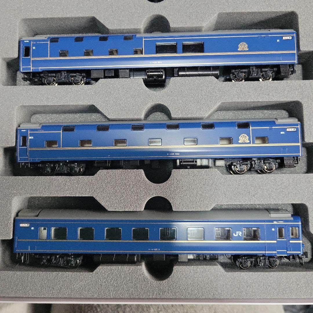 KATO 24系 寝台特急「北斗星」〈デラックス編成〉基本セットのみ