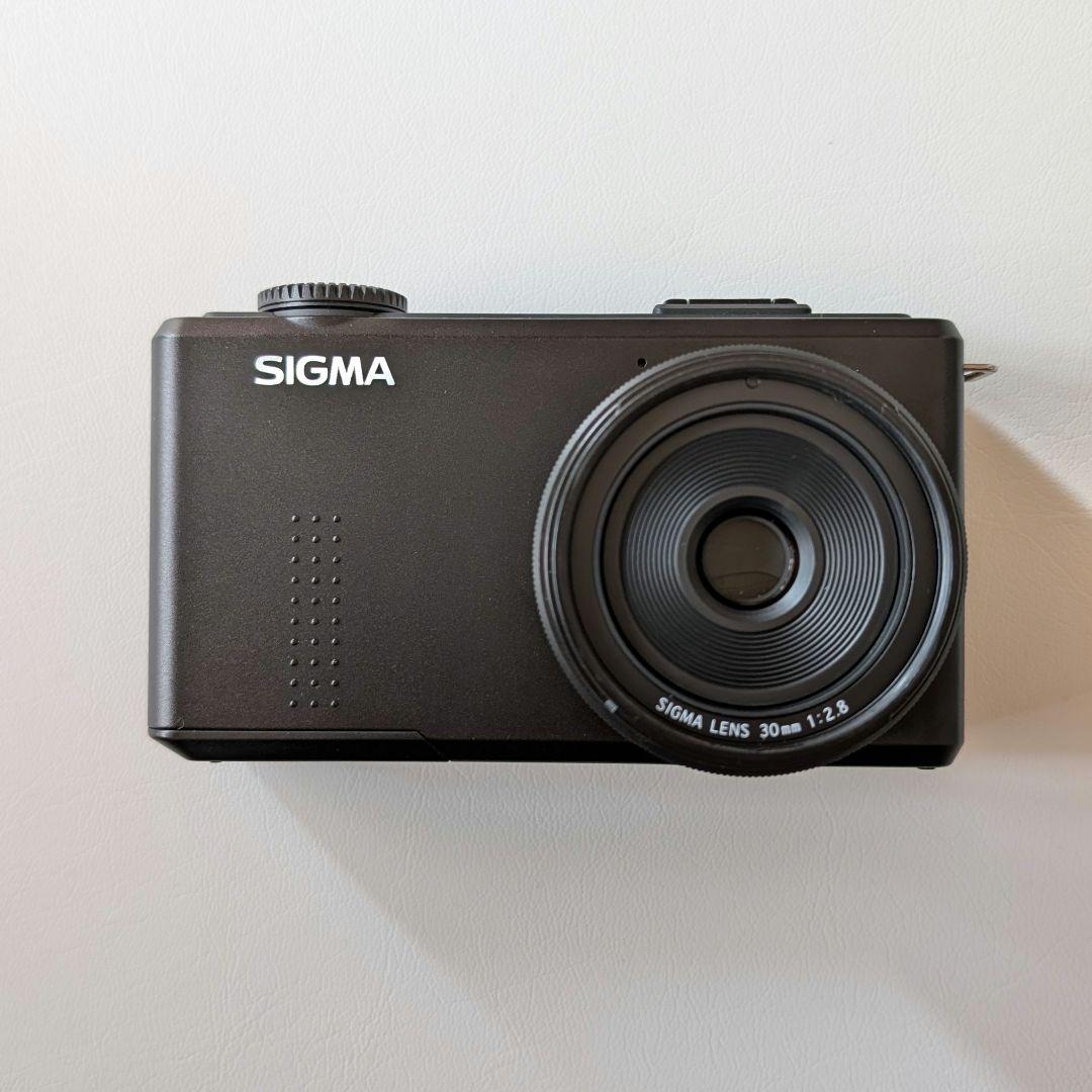 SIGMA DP2 Merrill 箱付 バッテリー&フィルターおまけ有 - メルカリ