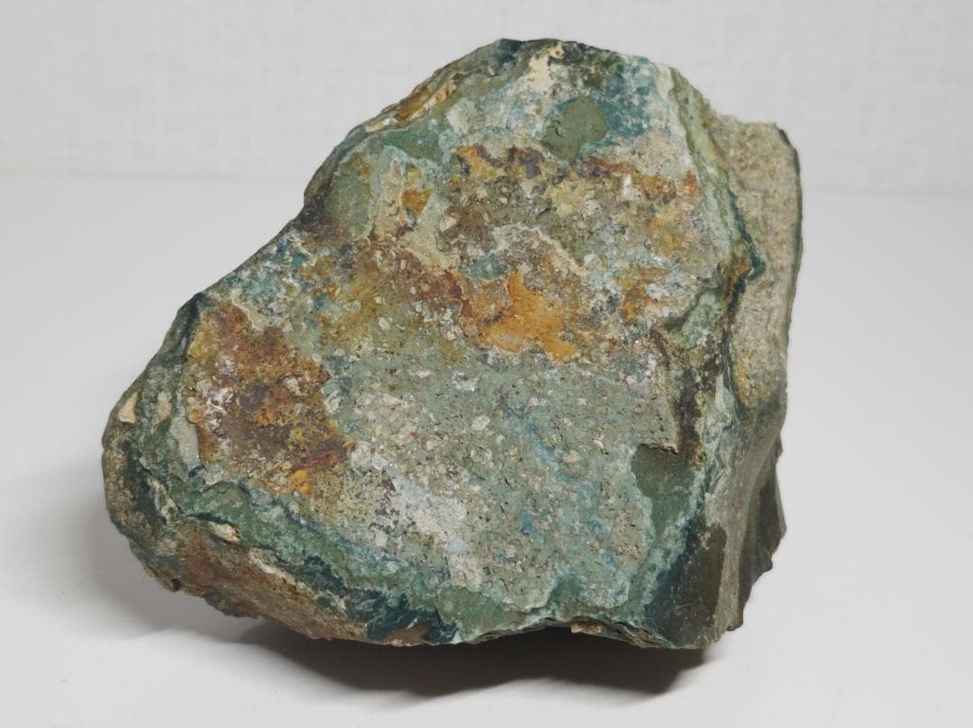 出雲石 869g 碧玉 瑪瑙 原石 鑑賞石 自然石 誕生石 鉱物 鉱石 水石