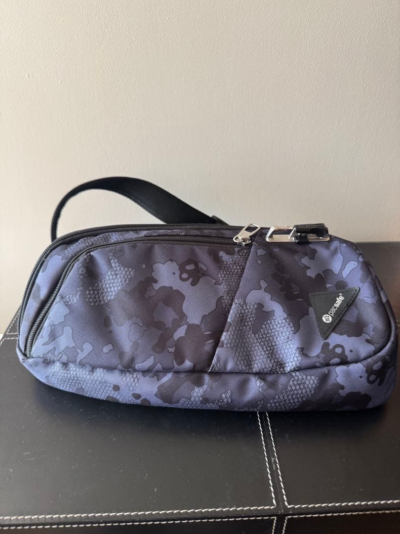 pacsafe VIBE150ダークカモフラージュ ボディバッグ未使用 楽天市場】pacsafe/パックセーフ VIBE 150 【パックセーフ バイブ 150