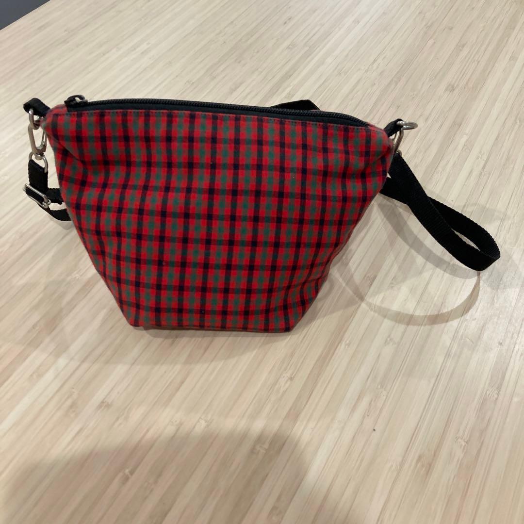 ファミリア風ポシェット 赤チェック - メルカリ