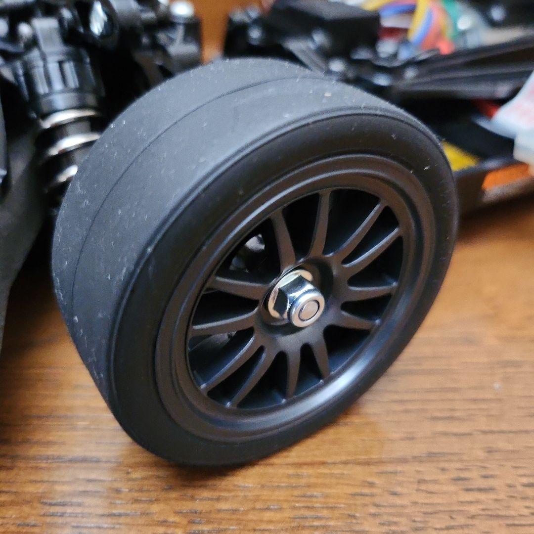 タミヤ au TOM'S GR Supra 　メーカー塗装済ボディ