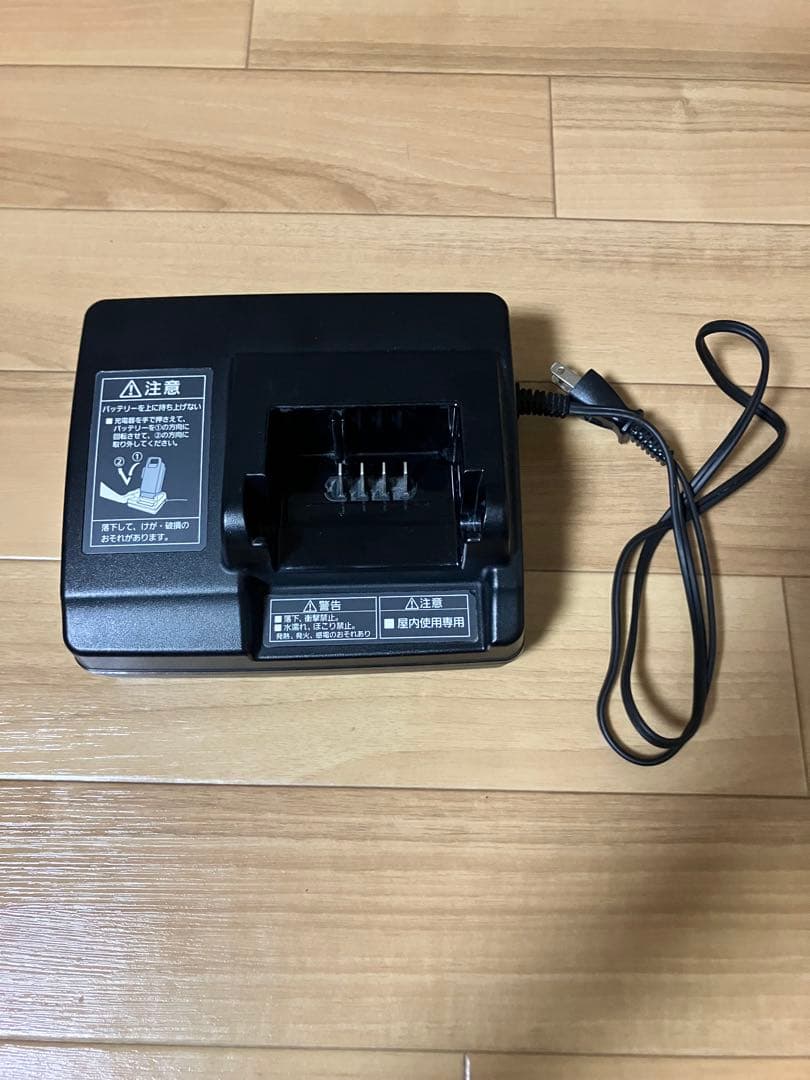 通電⭕️ 電動自転車用充電器 黒　パナソニック Panasonic（パナソニック） NKJ048(代替品NKJ061) 電動アシスト自転車
