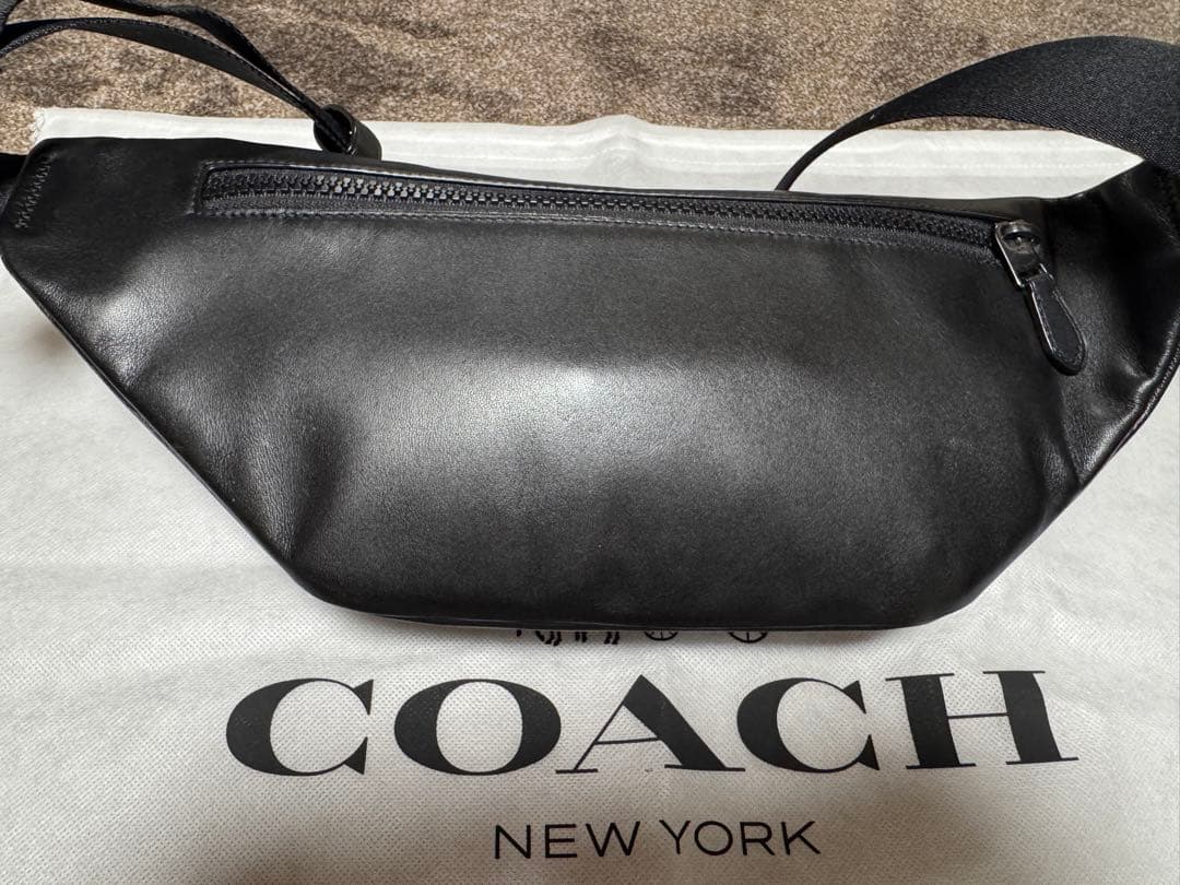美品】 COACH ボディバッグ シグネチャー チャコール PVC ロゴ