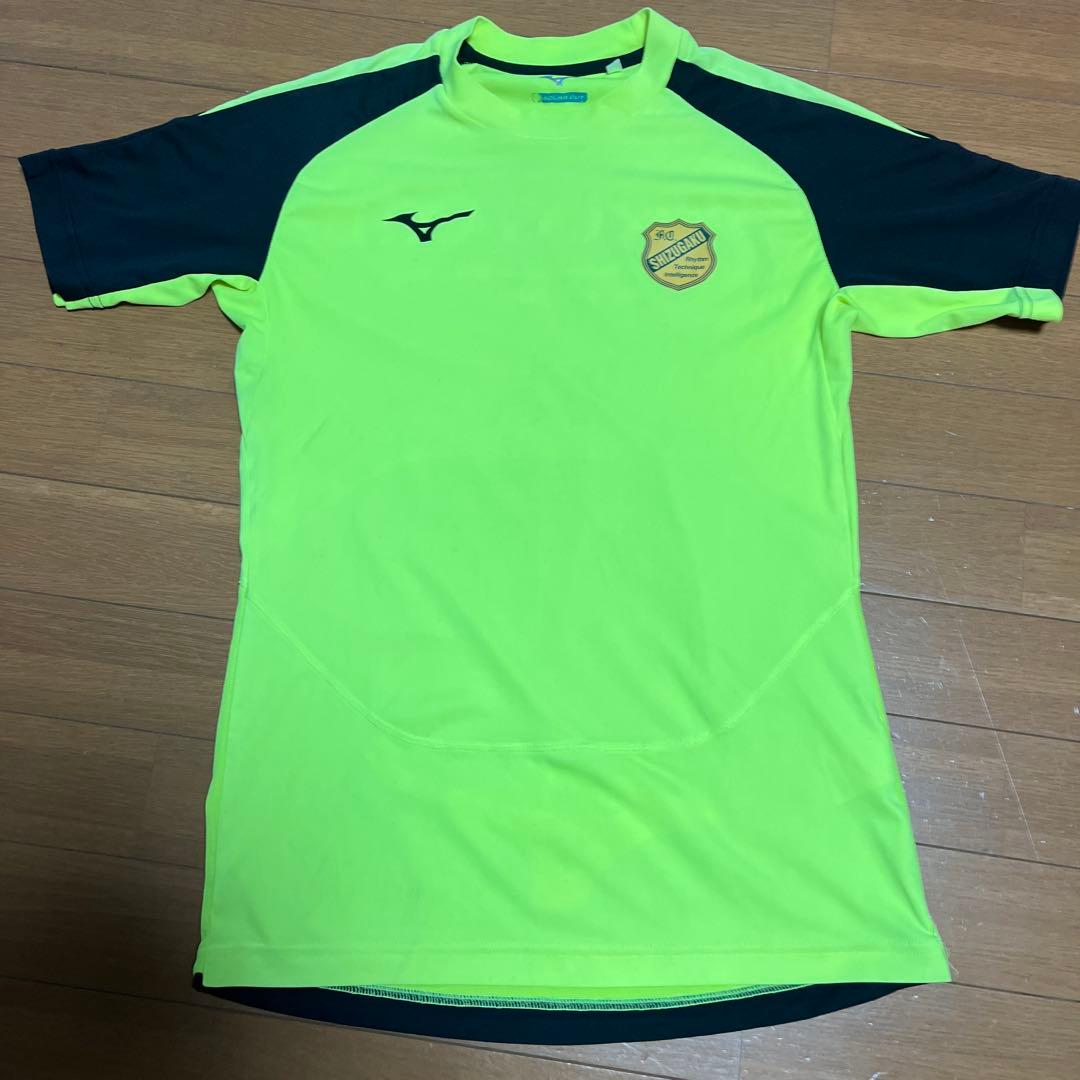 Mizuno サッカーシャツ 静岡学園ユニフォームシャツSサイズ移動着 Mizuno サッカーシャツ 静岡学園ユニフォームシャツSサイズ移動着