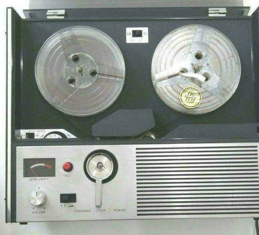 オープンリールテープレコーダー オープンリールデッキの人気が再燃しています、そのワケとは