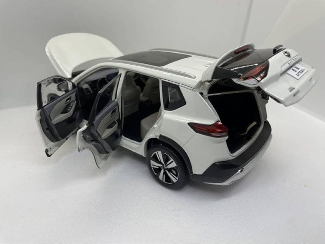 PAULDI X-TRAIL 2021 1/18スケール モデルミニカー