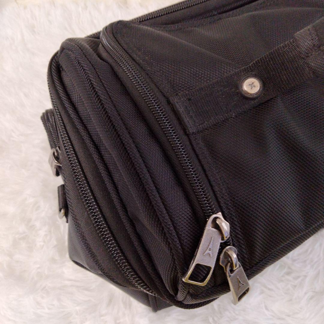 Travelpro FlightCrew 5 Large Crew Cooler - メルカリ