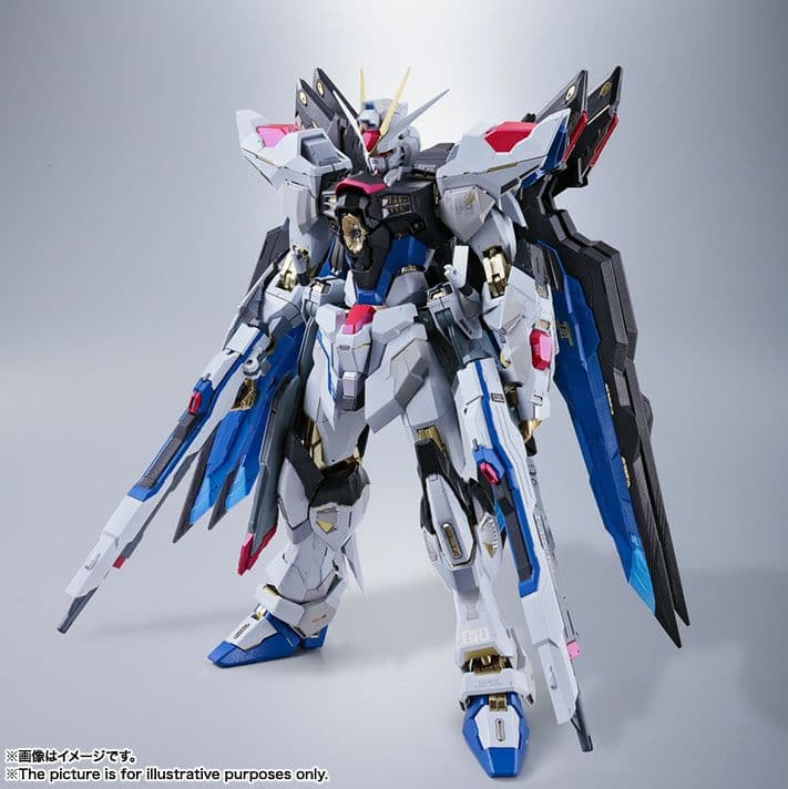 メタルビルド ストライクフリーダムガンダム、デスティニーガンダム