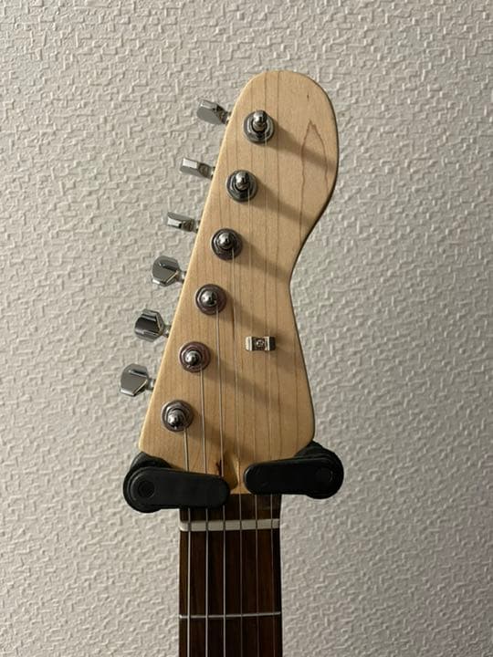 ハンドメイドギター　ストラトキャスタータイプ　レッド