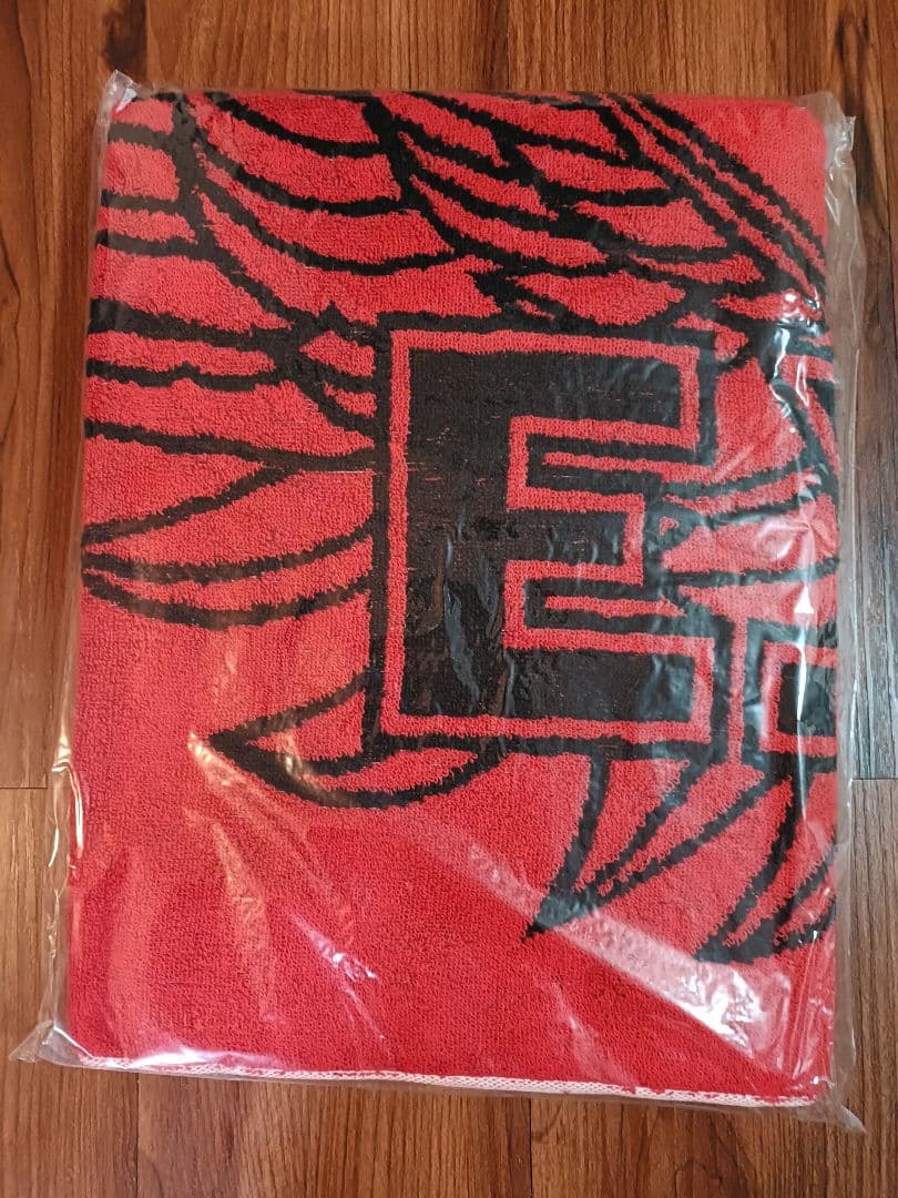 【新品未開封品】矢沢永吉　スペシャルビーチタオル SBT ロゴ翼リバーシブル