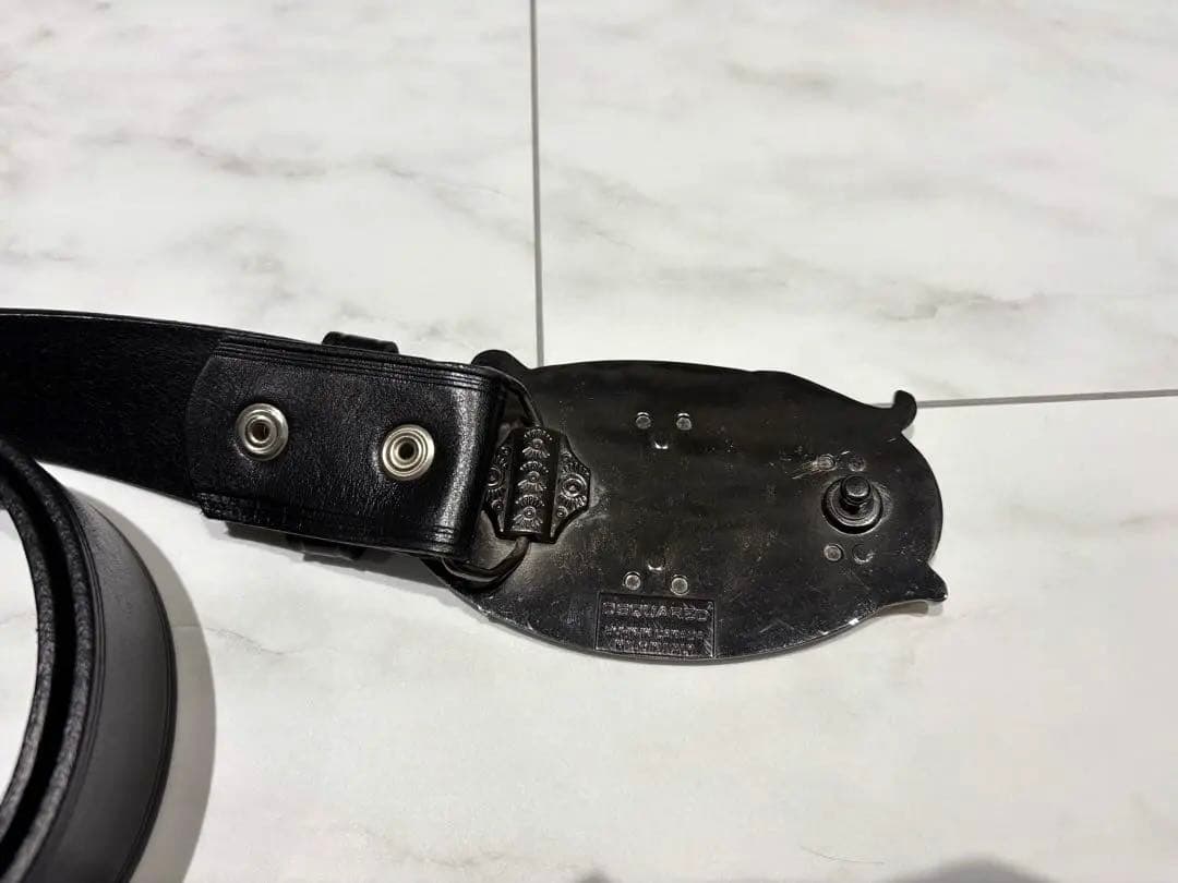 《新品》DSQUARED2 ビッグロゴ ベルト