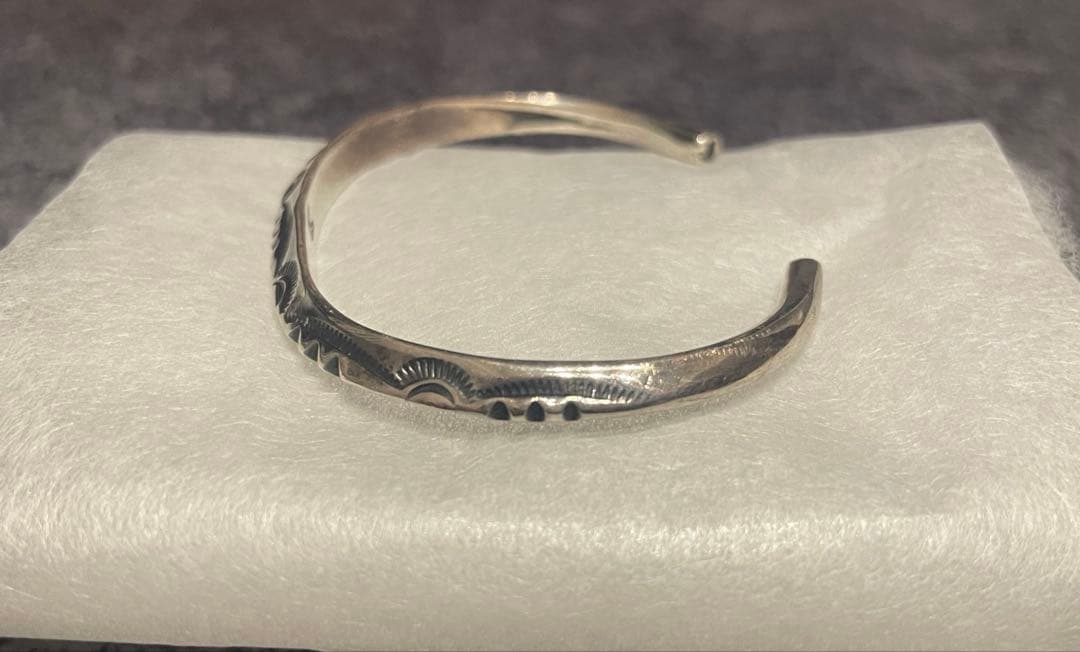 ラリースミスTHIN TRIANGLE BRACELET -3POINT-