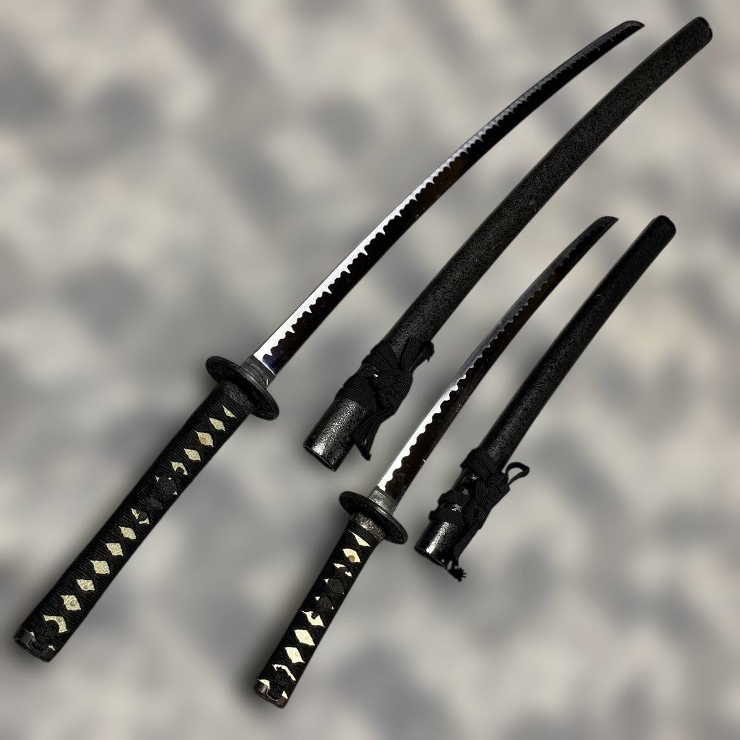 激安模造刀大小２本 黒柄 雲龍楕円鍔 黒梨地鞘