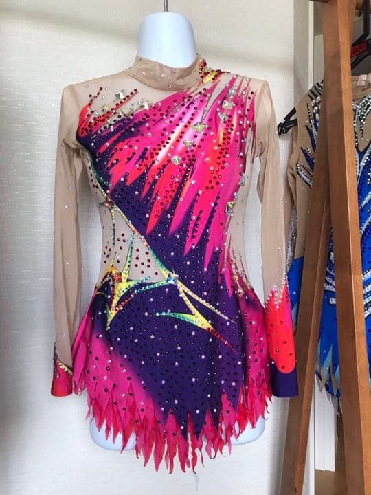 すぐ発送❣️１５０赤系レオタード