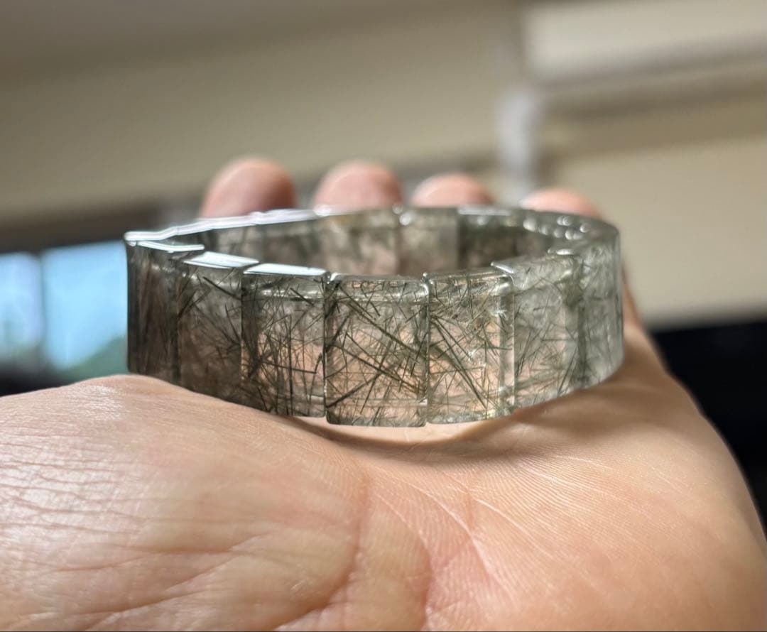 グリーンルチル バングル（鑑別書付）の通販はau PAY マーケット