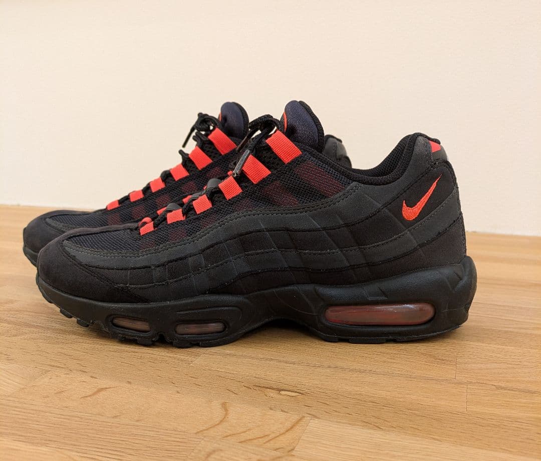 NIKEナイキ エアマックス95 ブラック レーザークリムゾン 27.5cm