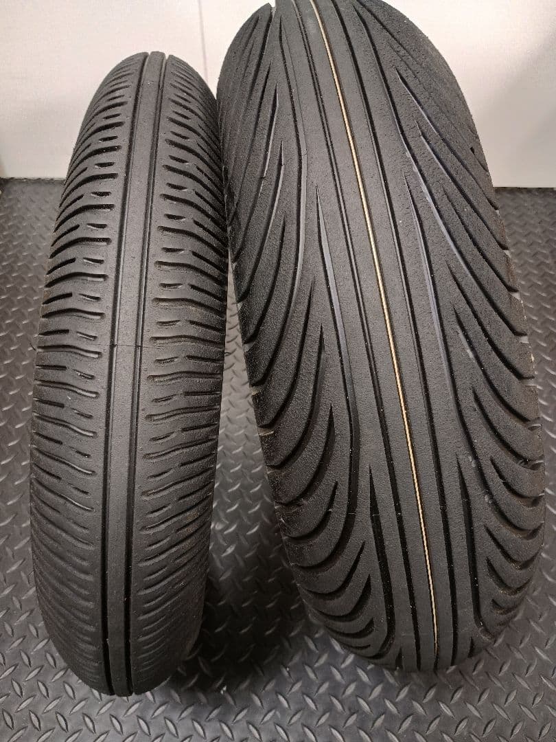 BRIDGESTONE W01前後セット　レインタイヤ レインタイヤ】 W01 GP3・S80 （お取り寄せ） - 激安オートバイ/バイク