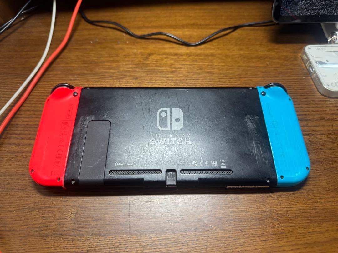 画面割れ ジャンクNintendo Switch 本体 青/赤 ジョイコン付き - メルカリ