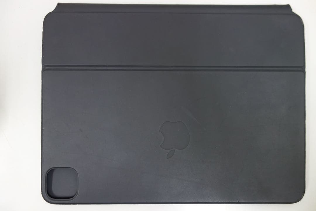 Apple iPad11インチ用マジックキーボード　JIS配列　A2261 アップル(Apple) MWR23J/A 11インチiPad Pro（M4）用Magic Keyboard